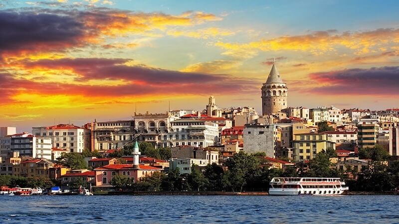 İstanbul’un Kalbinde Bir Gün: Mutlaka Görülmesi Gereken 10 Yer