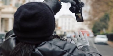 Kompakt Fotoğraf Makineleri vs. DSLR: Hangi Kamera Sizin İçin Uygun