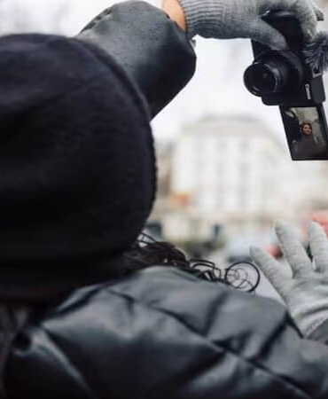 Kompakt Fotoğraf Makineleri vs. DSLR: Hangi Kamera Sizin İçin Uygun