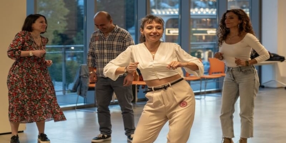 İstanbul Modern’de Cuma Akşamı Blues Dansıyla Buluşuyor